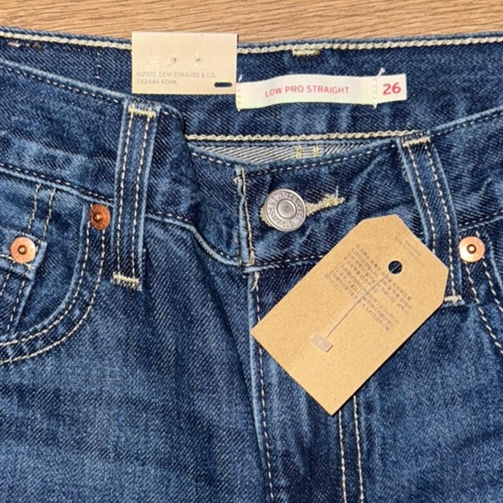 NWT LEVIS LOW PRO STRAIGHT JEANS - Picture 3 of 5